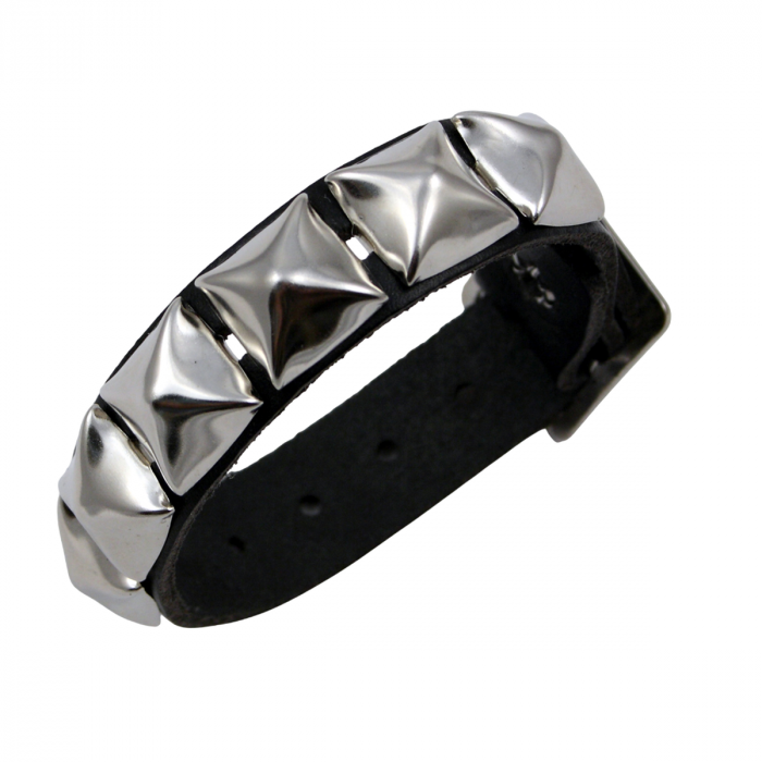 Lederarmband " Pyramidennieten "